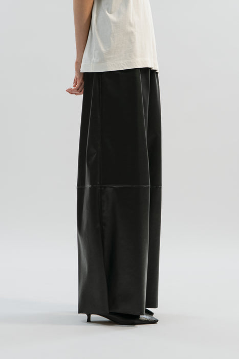 Synthetic Leather Wide Trousers_Black