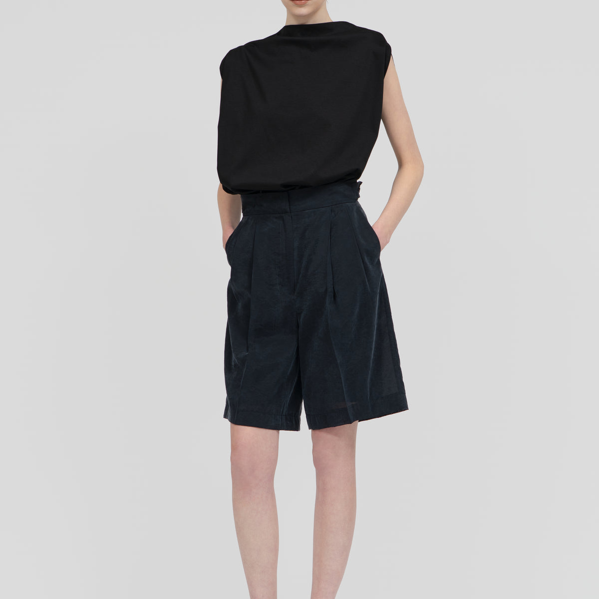 iirot ハーフパンツ サイズ40 Light Sheer Half Pants_Black– IIROT