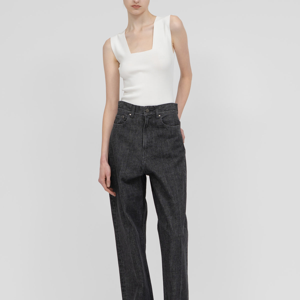 Tapered Jeans_Black– IIROT