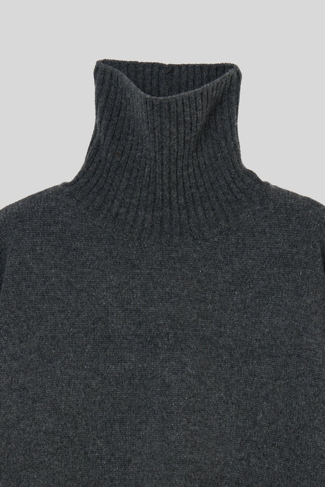 Tasmania Lam Turtle Knit_Gray