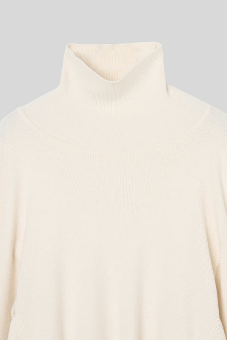 Square Box Knit_Off White